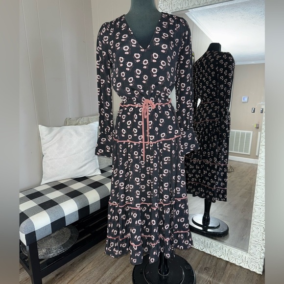 PAIGE • Christine Midi Dress Black/Ecru - Picture 4 of 16